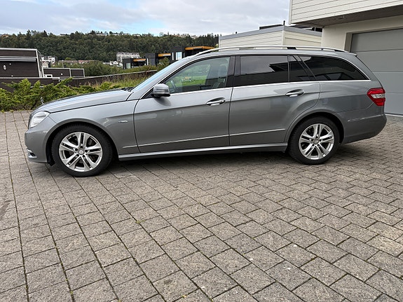 Mercedes-Benz E250 d 3 of 30