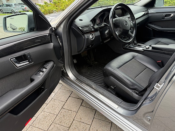 Mercedes-Benz E250 d 17 of 30
