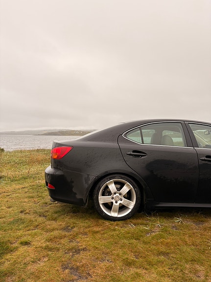 Lexus IS220d 10 of 24