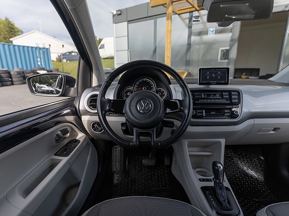 Volkswagen e-Up! 24 of 30