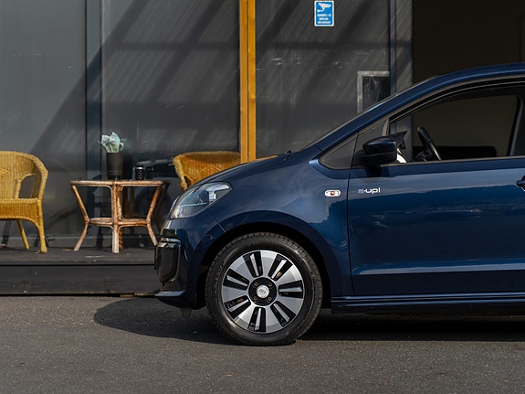 Volkswagen e-Up! 11 of 30