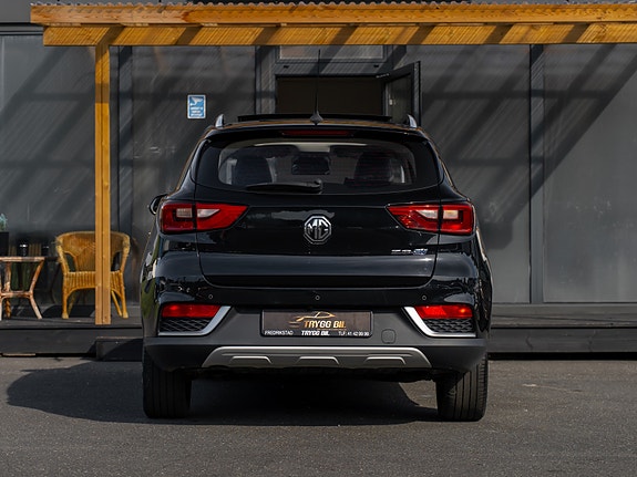 MG ZS EV 8 of 30