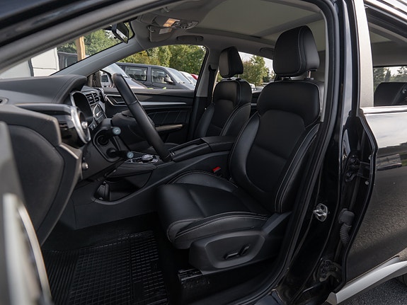 MG ZS EV 22 of 30
