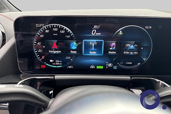 Mercedes-Benz EQA300 16 of 30