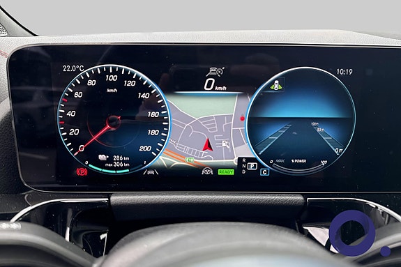 Mercedes-Benz EQA300 17 of 30