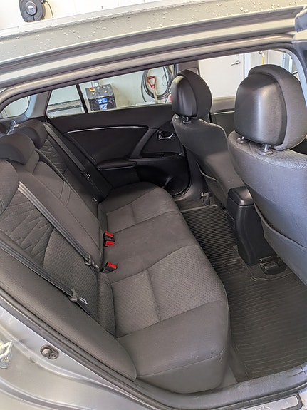 Toyota Avensis 10 of 22