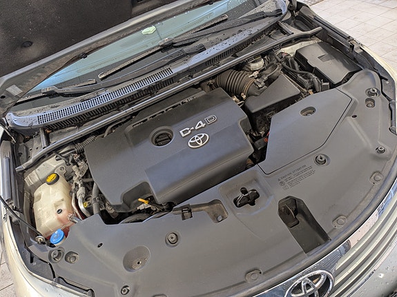 Toyota Avensis 13 of 22