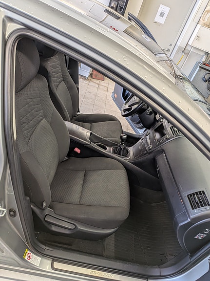 Toyota Avensis 9 of 22