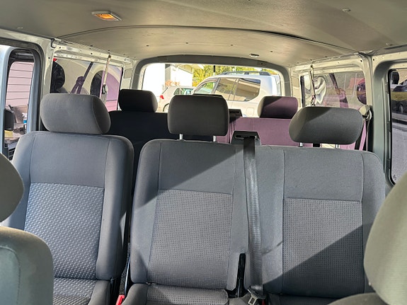Volkswagen Transporter 12 of 15