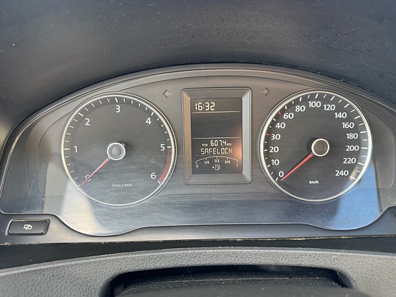 Volkswagen Transporter 15 of 15