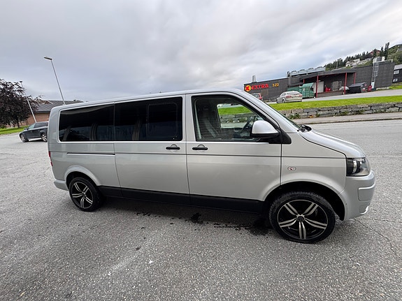 Volkswagen Transporter 4 of 15