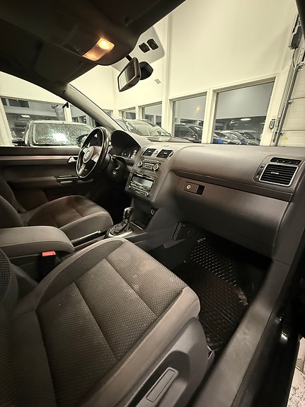 Volkswagen Touran 14 of 15