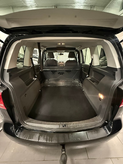 Volkswagen Touran 12 of 15