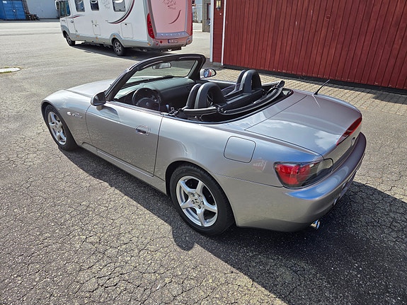 Honda S2000 4 of 14