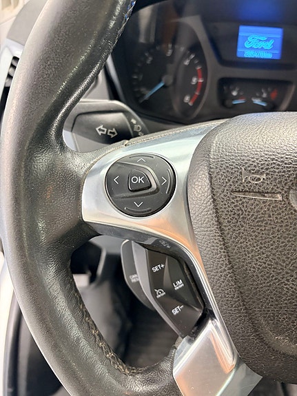 Ford Transit Custom 18 of 24
