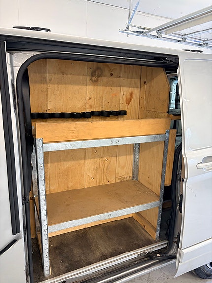 Ford Transit Custom 23 of 24