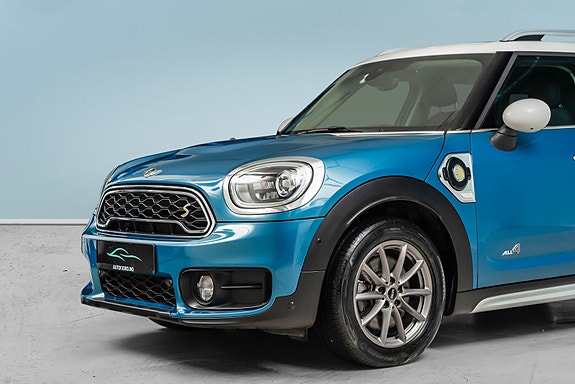 MINI Countryman Cooper SE 2 of 30