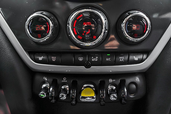 MINI Countryman Cooper SE 27 of 30