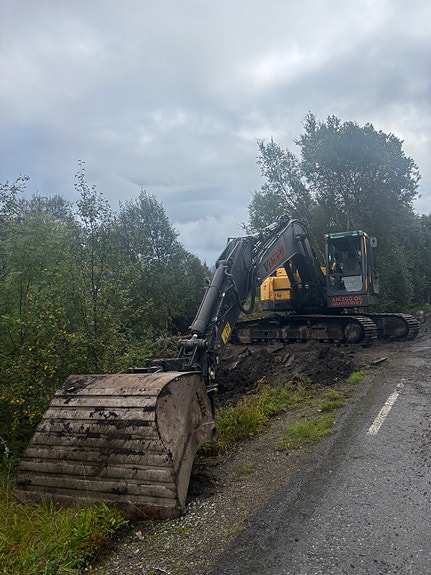 Volvo ECR 235 EL med lite timer /dozerskjær og GPS 6 of 17