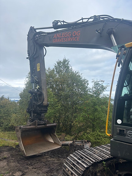 Volvo ECR 235 EL med lite timer /dozerskjær og GPS 10 of 17