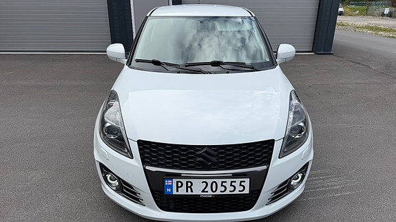 Suzuki Swift 21 of 30