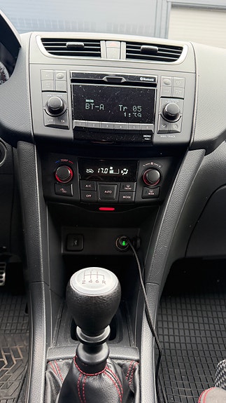Suzuki Swift 26 of 30
