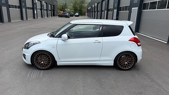 Suzuki Swift 6 of 30