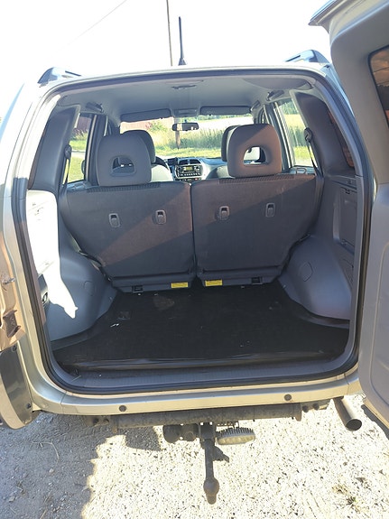 Toyota RAV4 12 of 19