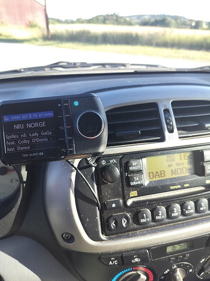 Toyota RAV4 10 of 19