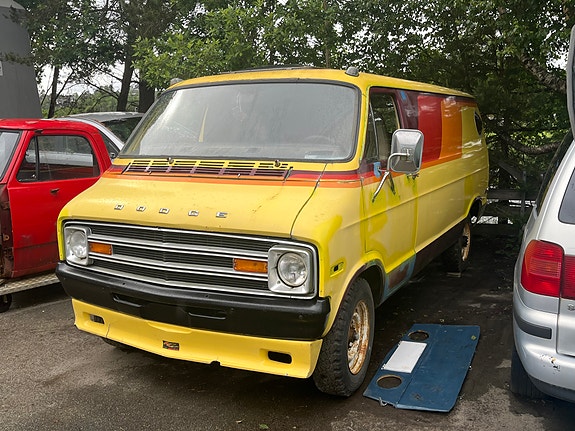 Dodge Tradesman 3 of 15