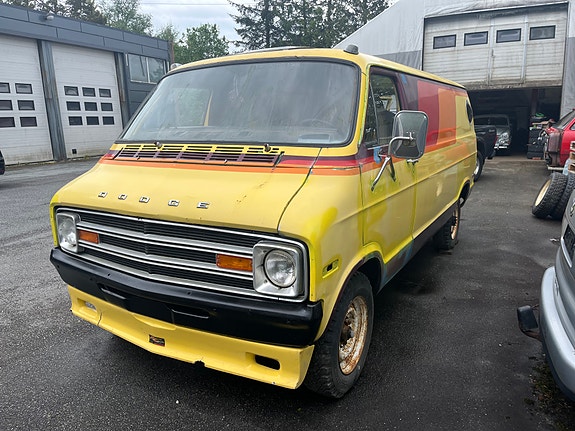 Dodge Tradesman 7 of 15