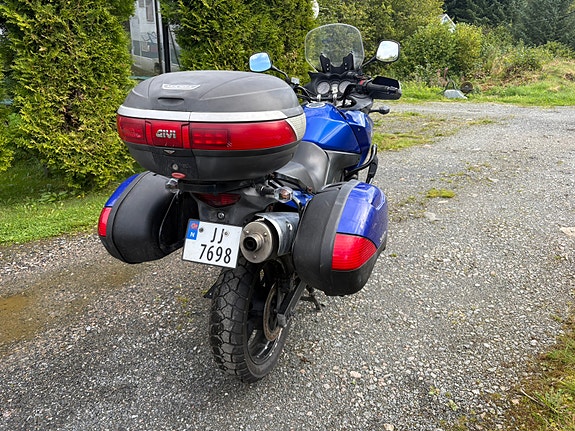 Suzuki DL 650 V-Strom 7 of 10