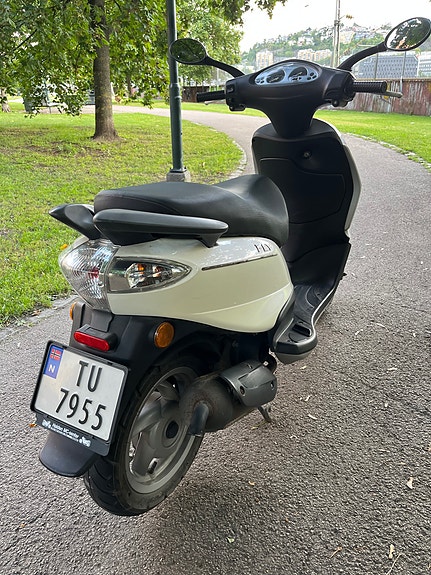 Piaggio Fly 50 6 of 10