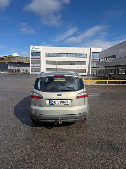 Ford S-MAX 5 of 30