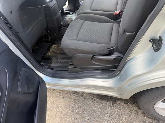 Ford S-MAX 22 of 30