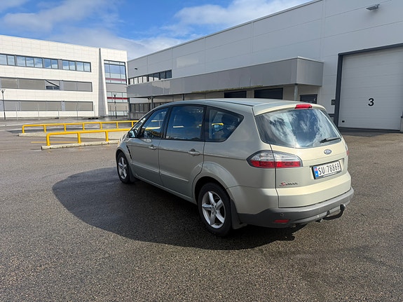 Ford S-MAX 6 of 30