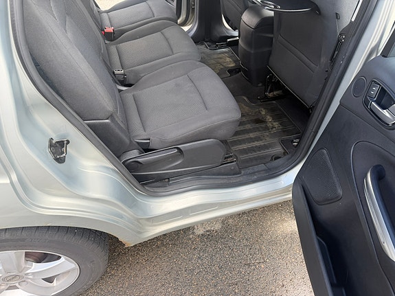 Ford S-MAX 23 of 30