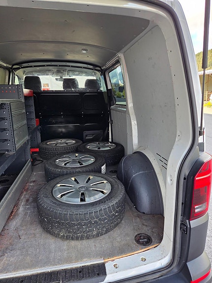 Volkswagen Transporter 16 of 26