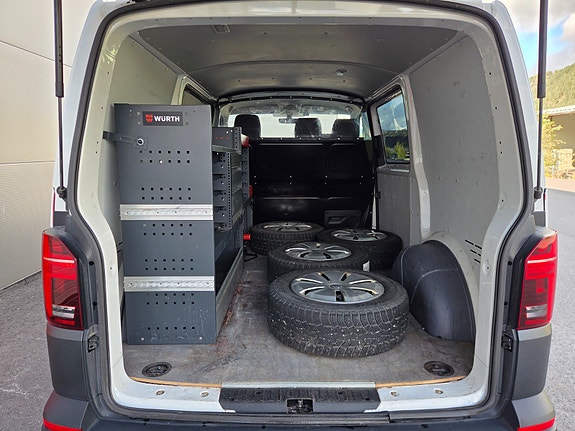 Volkswagen Transporter 14 of 26