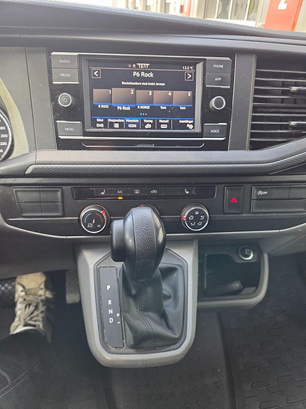 Volkswagen Transporter 23 of 26
