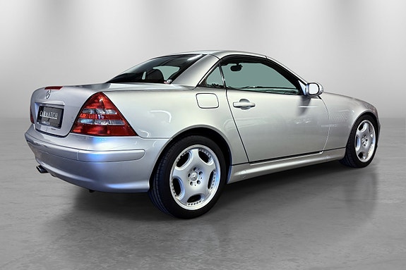 Mercedes-Benz SLK200 9 of 30