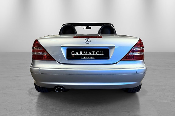 Mercedes-Benz SLK200 10 of 30