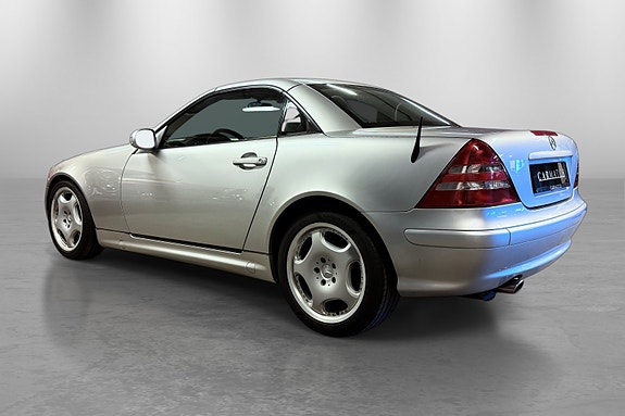Mercedes-Benz SLK200 12 of 30