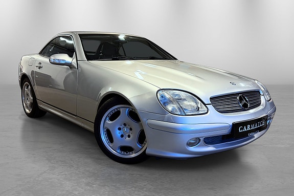 Mercedes-Benz SLK200 5 of 30