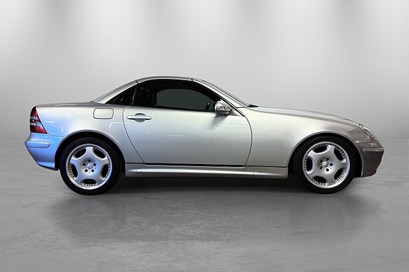 Mercedes-Benz SLK200 6 of 30