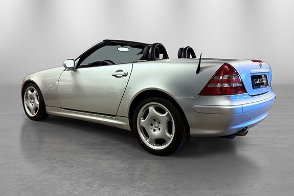 Mercedes-Benz SLK200 13 of 30