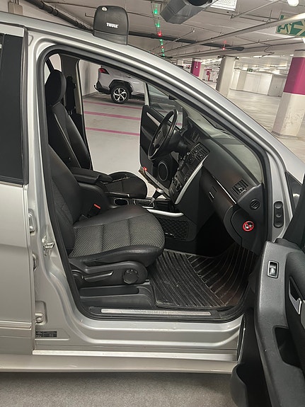Mercedes-Benz B180 d 10 of 20