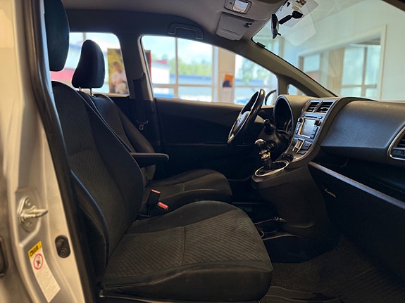 Toyota Verso-S 30 of 30