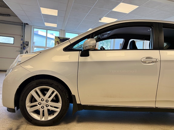 Toyota Verso-S 8 of 30