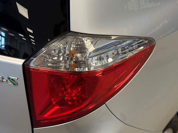 Toyota Verso-S 16 of 30